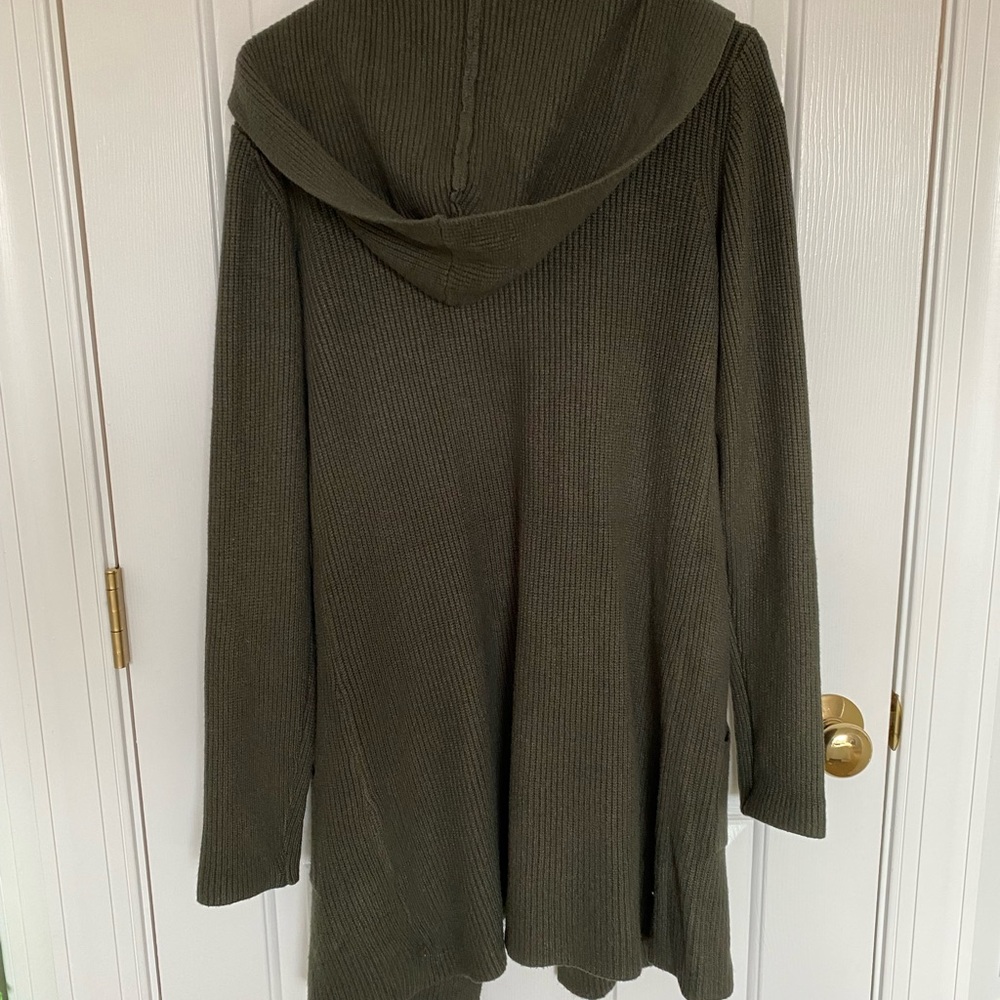 Cardigan - Picture 2 of 2